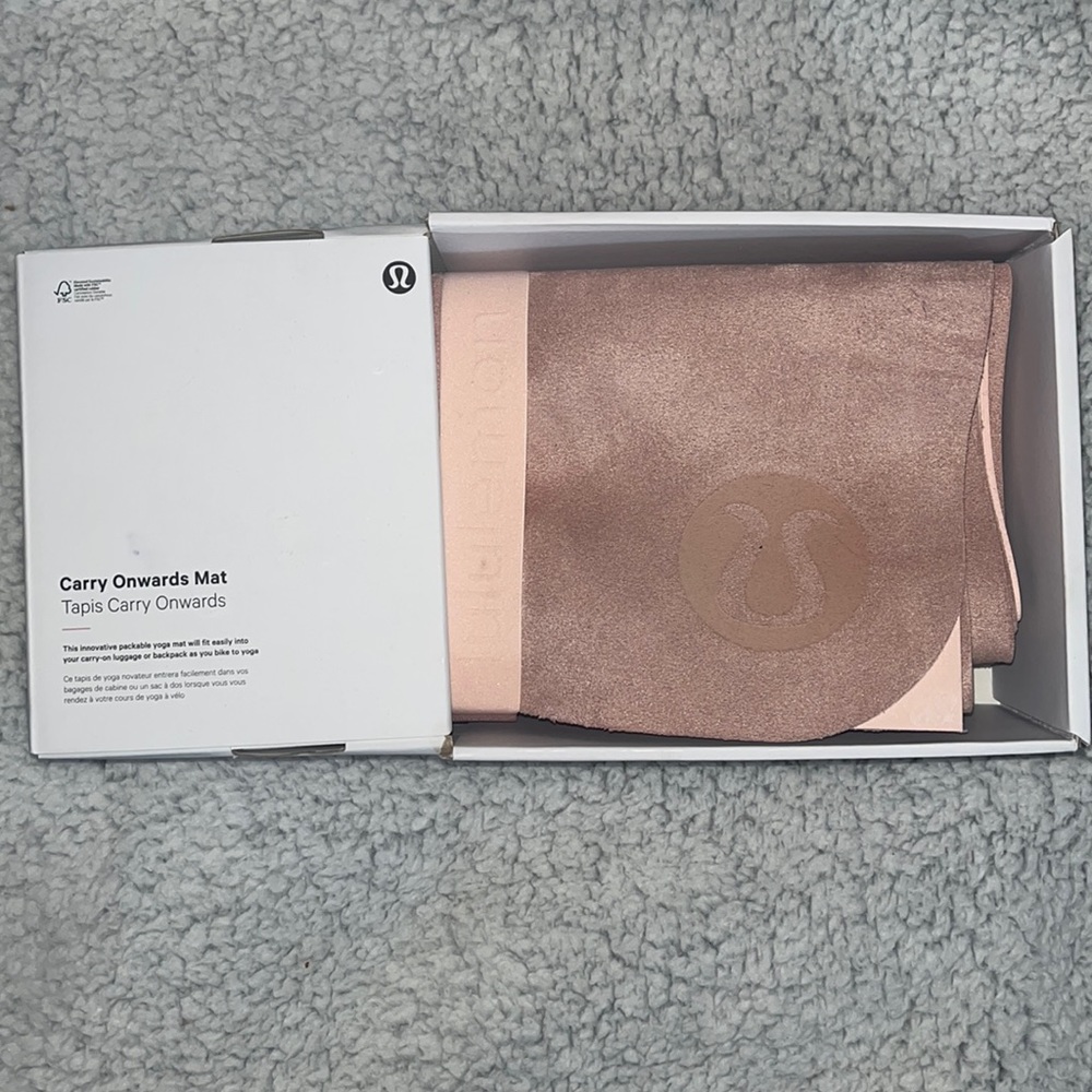 NWT - Lululemon Carry Onwards Mat